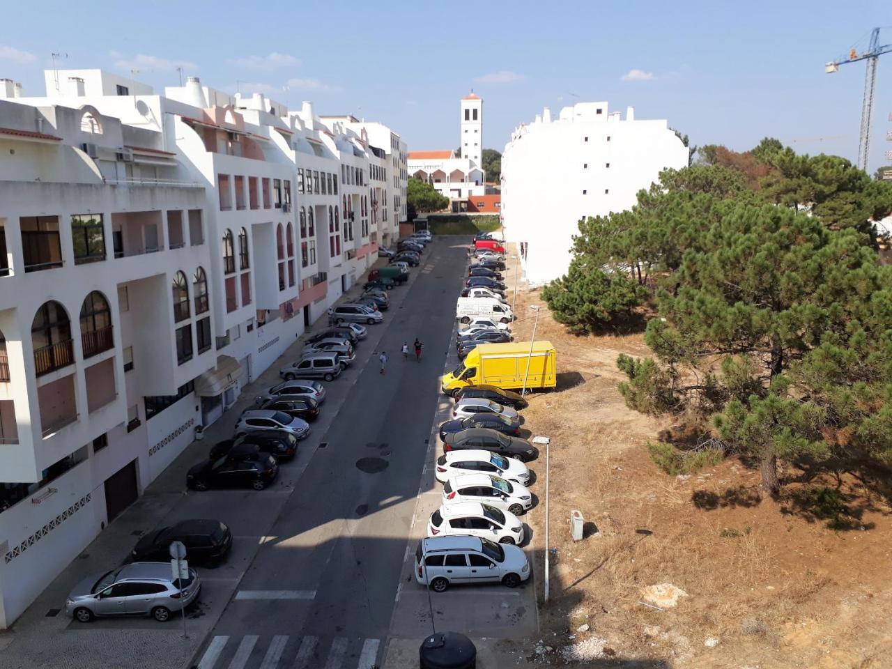 T2 Tahíti - Terraço, Familiar, Garagem, Wifi * Quarteira