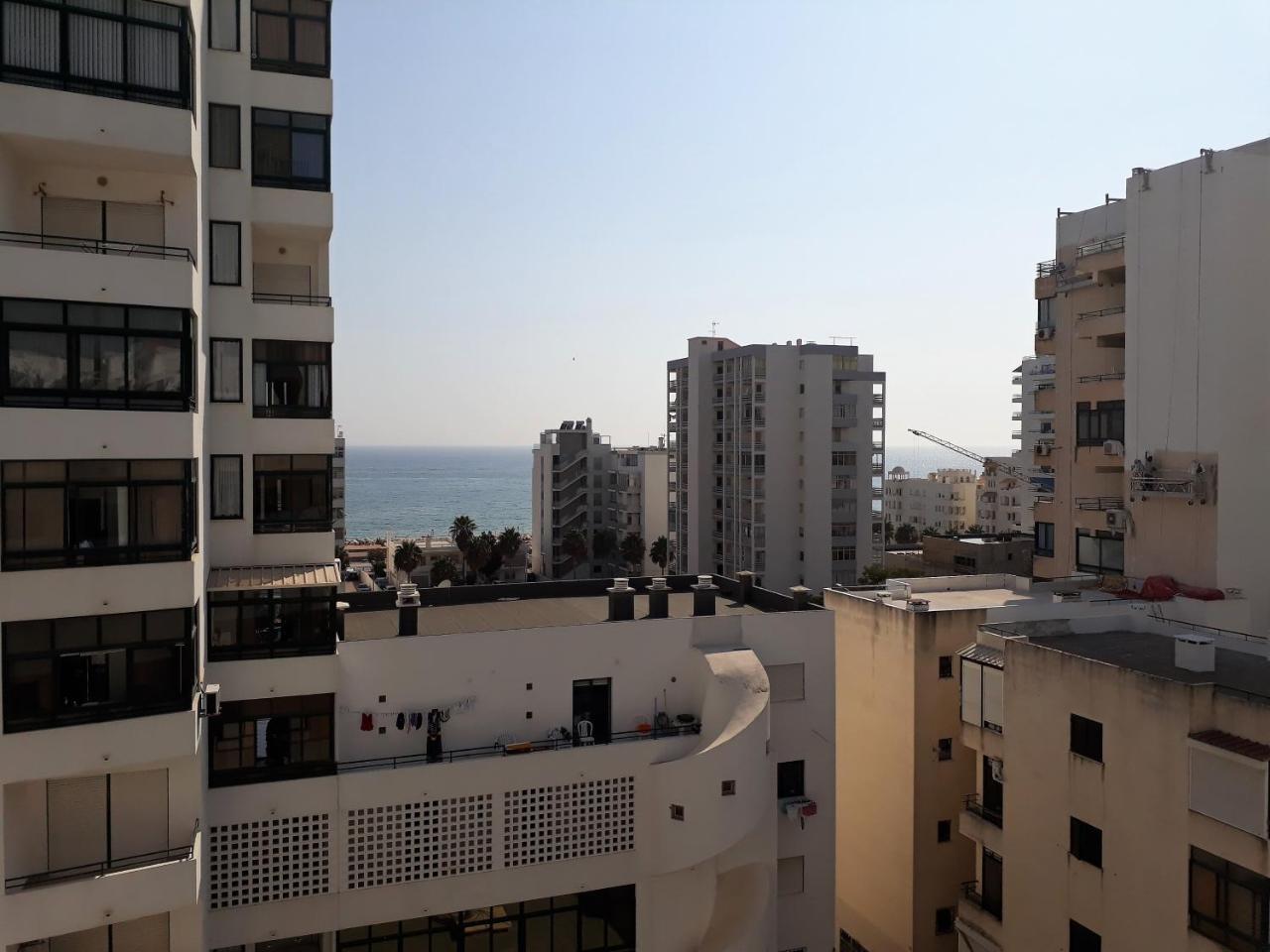 T2 Tahíti - Terraço, Familiar, Garagem, Wifi * Quarteira