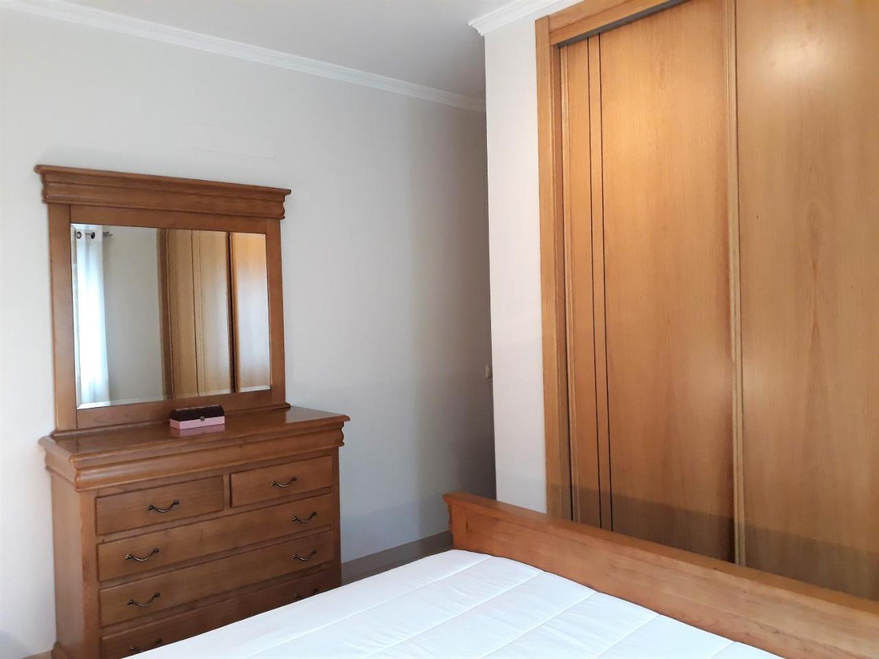 T2 Tahíti - Terraço, Familiar, Garagem, Wifi Appartement Quarteira
